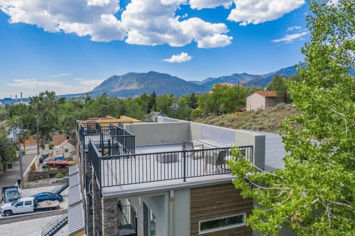 4Bd Home W Rooftop Patio Fire Pit & Mountain Views Colorado Springs Eksteriør bilde