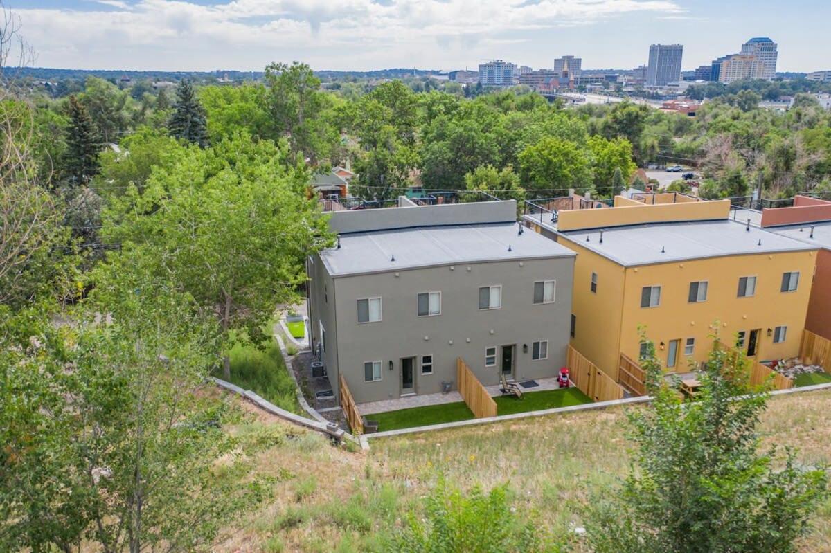 4Bd Home W Rooftop Patio Fire Pit & Mountain Views Colorado Springs Eksteriør bilde