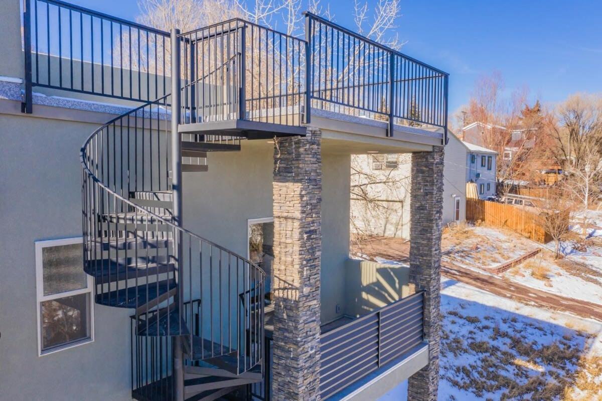 4Bd Home W Rooftop Patio Fire Pit & Mountain Views Colorado Springs Eksteriør bilde